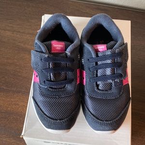 Saucony Toddler Shoes in Navy with pink details